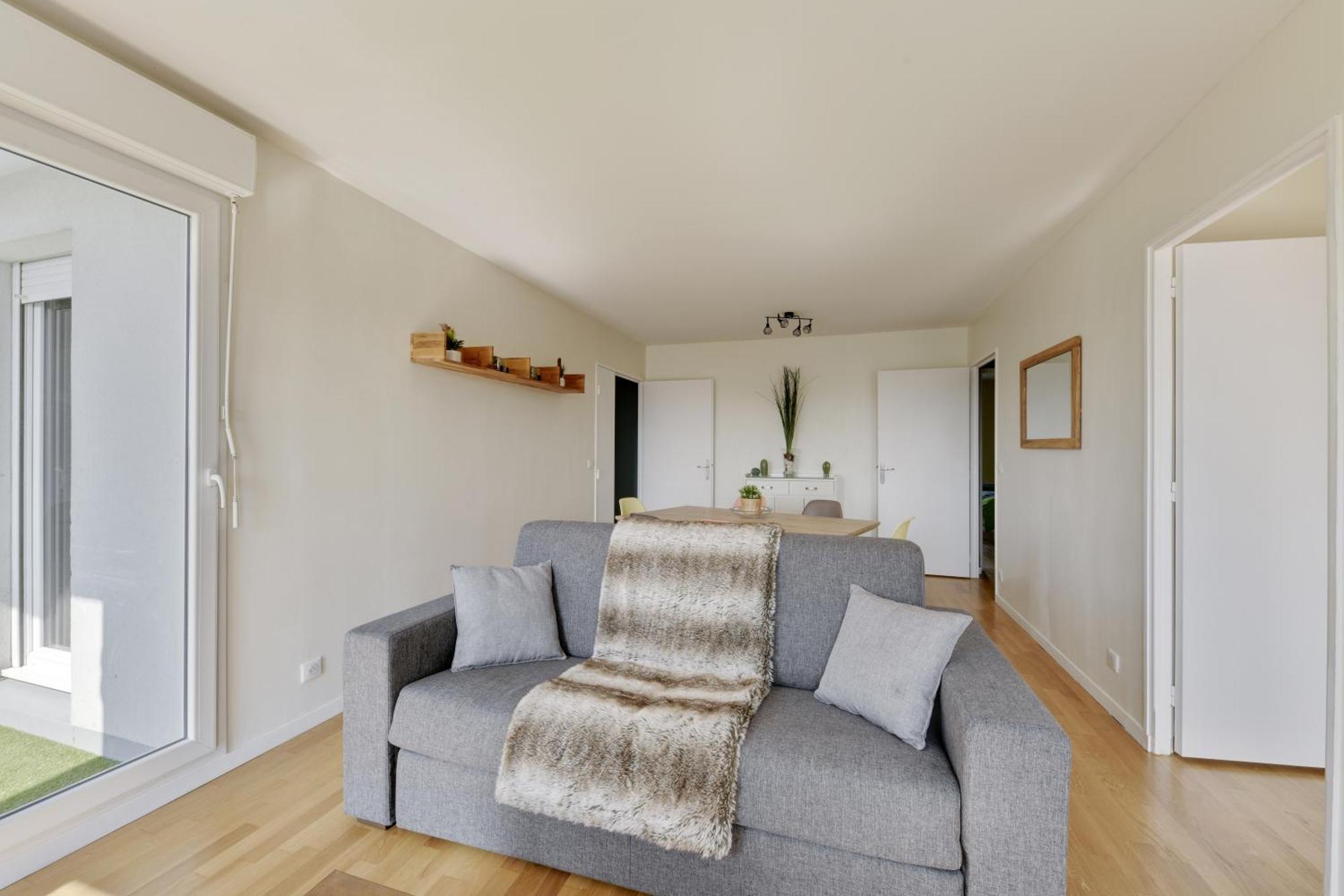 Chic Apartment With Superb View Of The Eiffel Tower Saint-Denis  Exterior photo